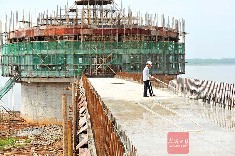 图文：嘉鱼迁建取水泵房保障城区供水