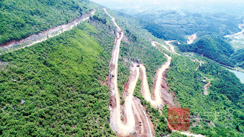 图文：改建村级公路