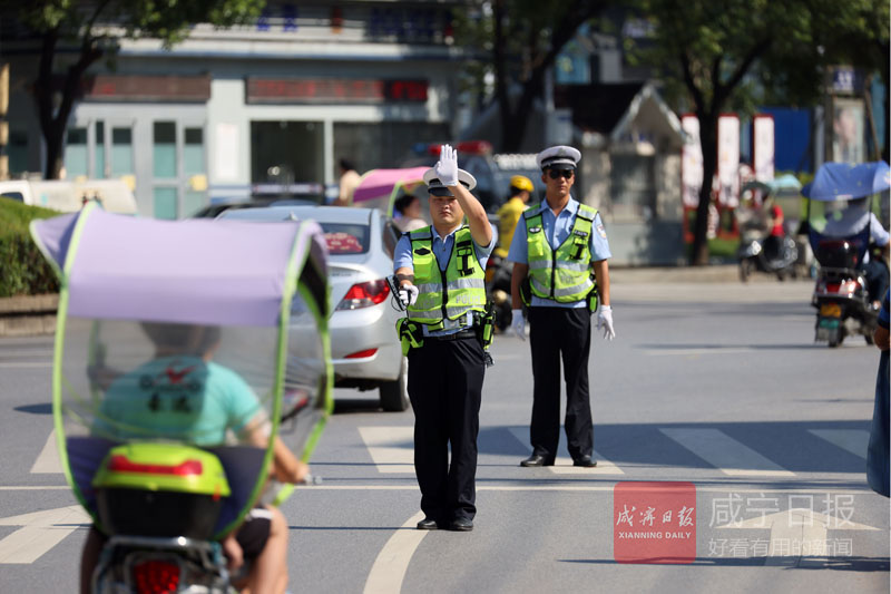 图文：致敬高温下的劳动者