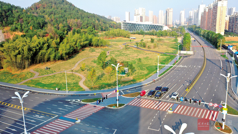 图文：交通路口打卡新地