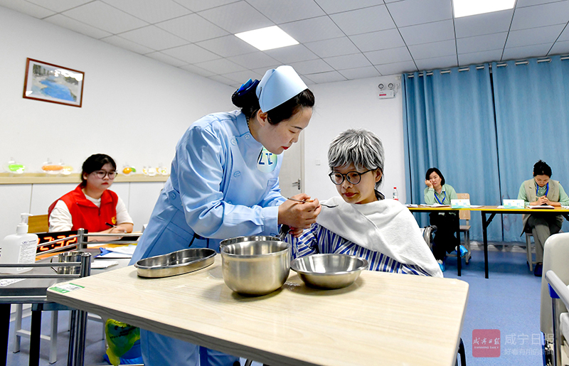 图文：以赛促学 强技能