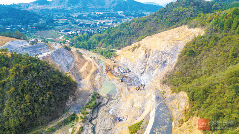 图文：建水库 惠民生