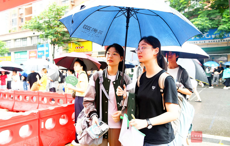 图文：逐梦中考共赴青春之约