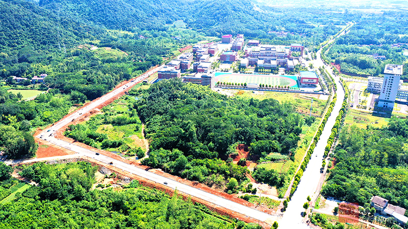 图文：公路项目 施工收尾