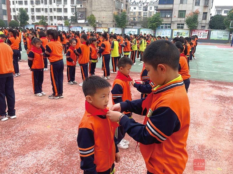组图：争当新时代好少年