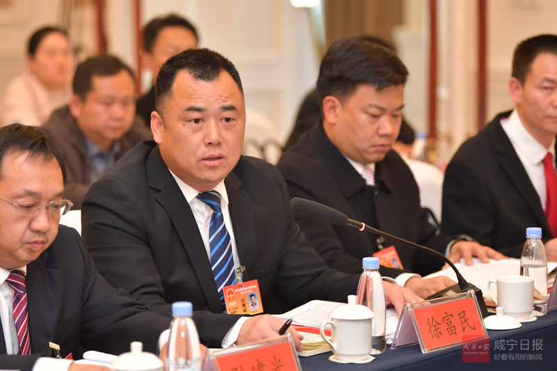 徐富民:建议加快S31大通高速交通快速路网建设。.jpg